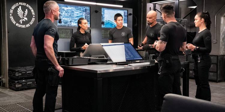 20-Squad in SWAT series finale