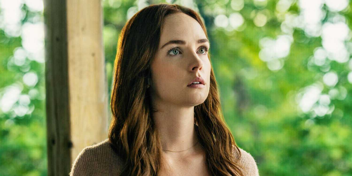 Morgan Kohan as Maggie, looking up, in Sullivan's Crossing