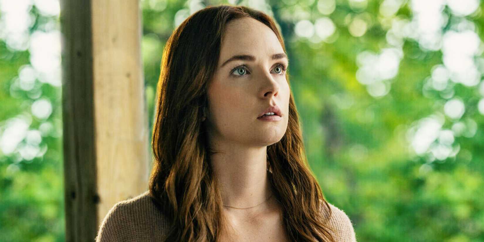 Morgan Kohan as Maggie, looking up, in Sullivan's Crossing