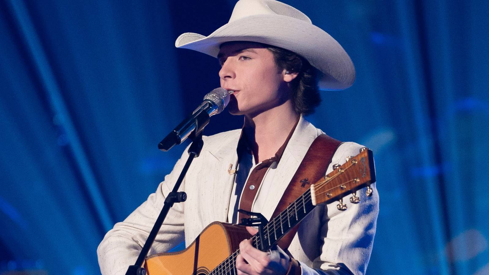 American Idol's John Foster Reveals If He Saw Winner's Name On Ryan Seacrest's Card Before Announcement