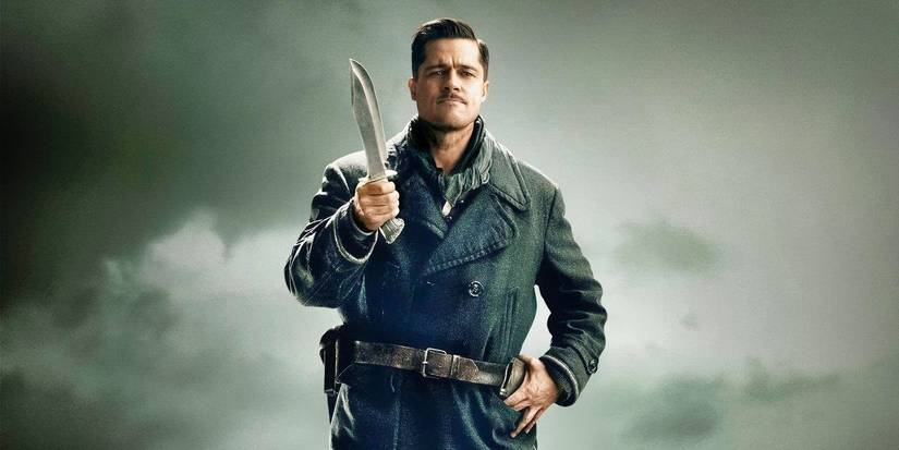 Brad Pitt como Aldo segurando uma faca Bowie em Bastardos Inglórios