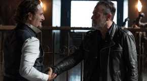 Bruegel (Kim Coates) and Negan (Jeffrey Dean Morgan) shaking hands in The Walking Dead: Dead City season 2