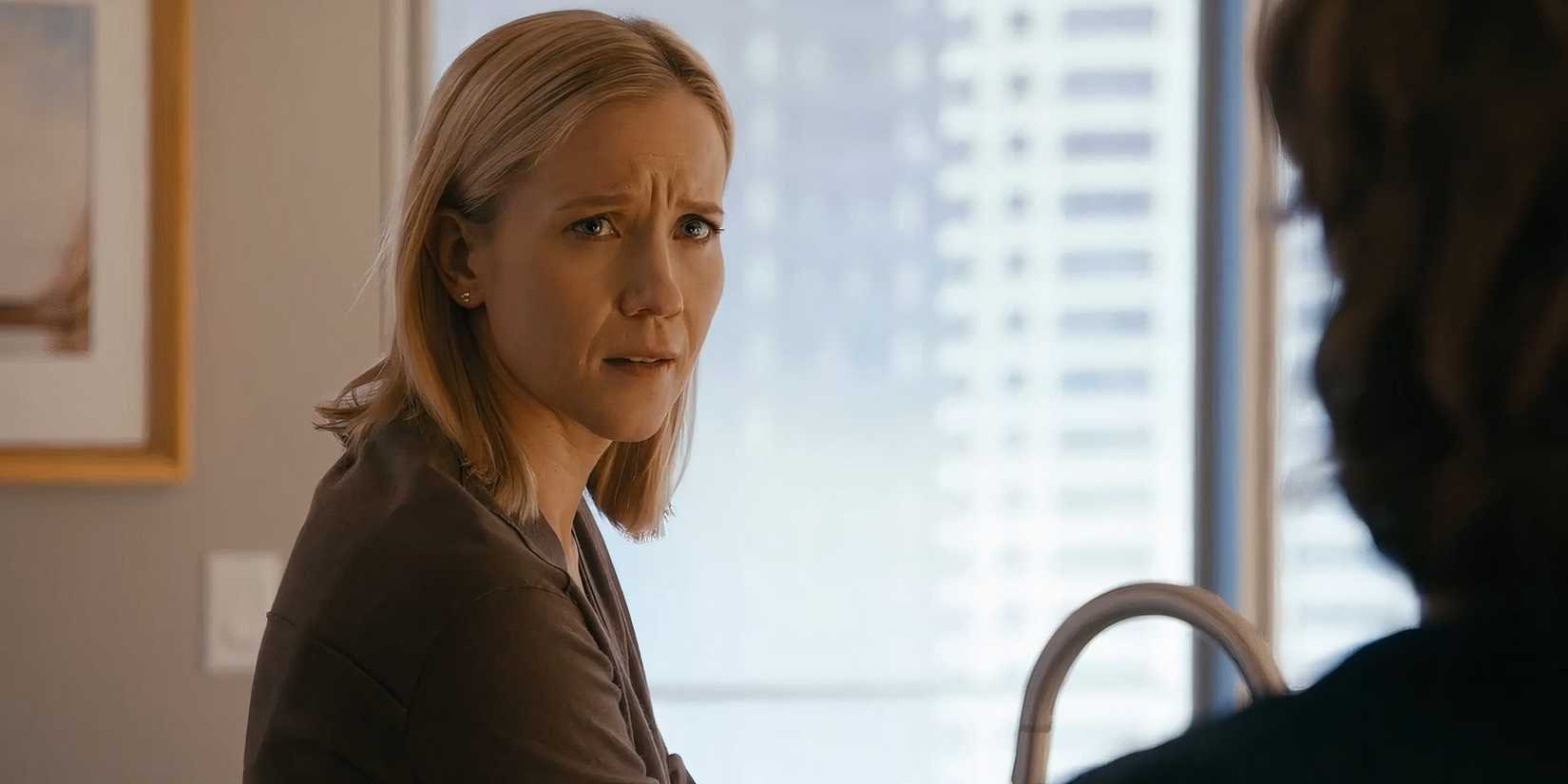 Jessy Schram as Hannah Asher in Chicago Med