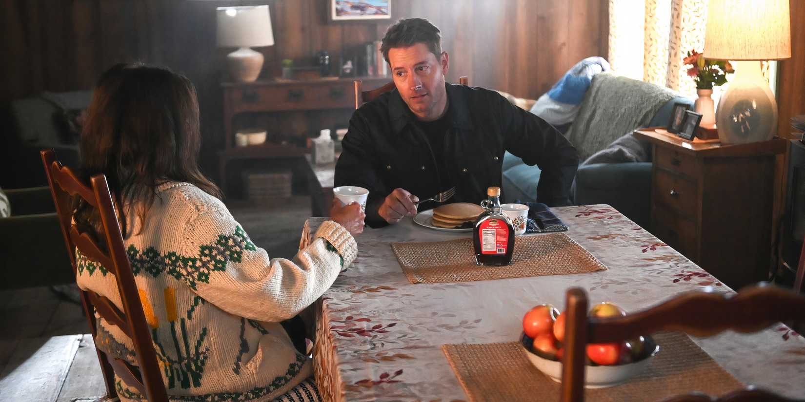 Colter talks with someone at a table in Tracker Season 2