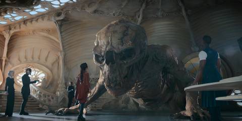 Omega looming over the Rani in Doctor Who