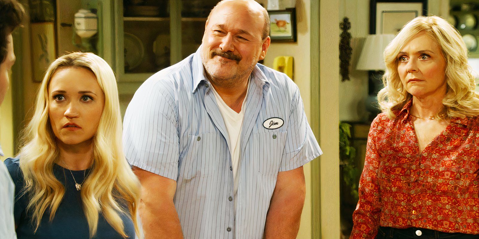Emily Osment as Mandy, Will Sasso as Jim and Rachel Bay Jones as Audrey in Georgie & Mandy's First Marriage episode 22