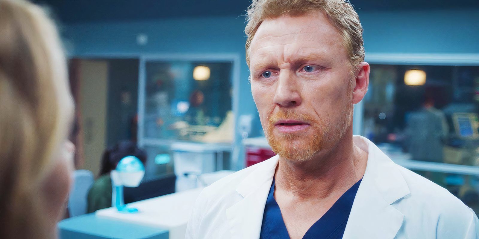 Kim Raver as Teddy Altman and Kevin McKidd as Owen Hunt in Grey's Anatomy season 21, episode 18