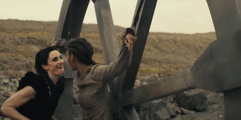 Madeleine Madden and Natasha O'Keeffe goofing off in Wheel of Time season 3 blooper reel