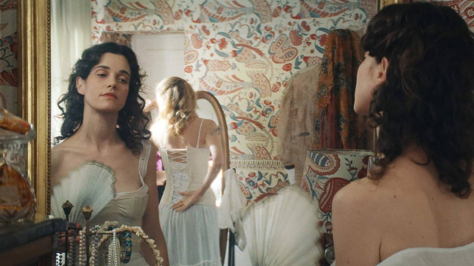 Criminally Underseen 2025 Rom-Com Becomes Global Streaming Hit On HBO Max