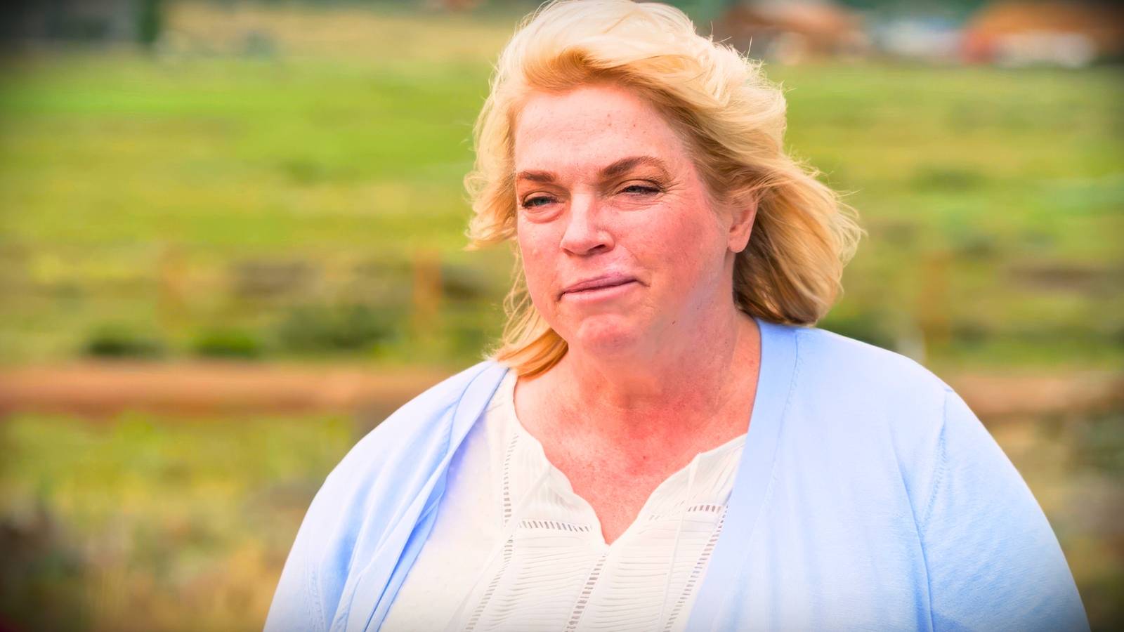 Sister Wives: Janelle Brown's Social Media Activity Is Making Me Wonder About Her Happiness (Is She Making The Right Choices?)