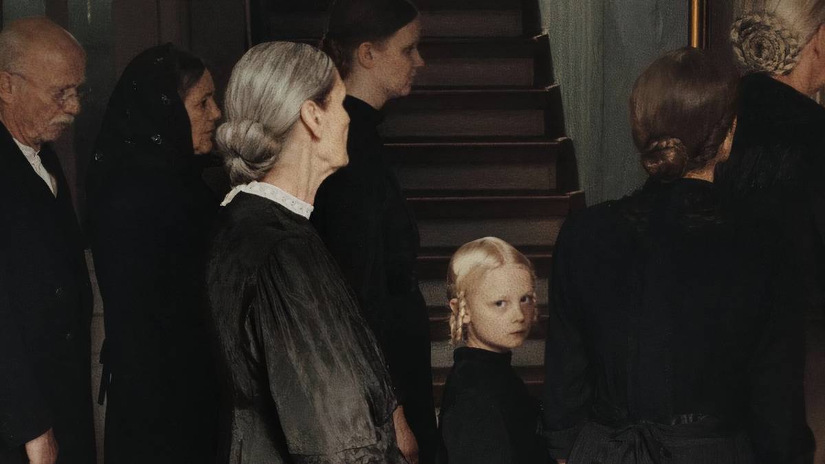 Sound Of Falling Review: A Captivating & Challenging Time-Warp Drama That Weaves Together Generations Of Story