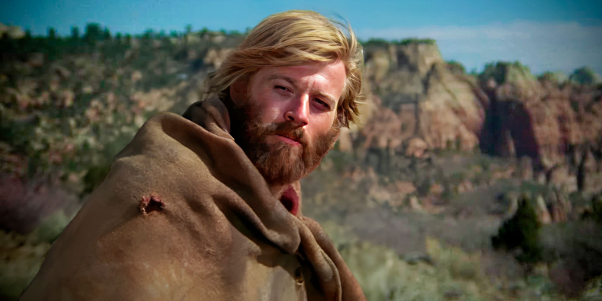 Jeremiah Johnson osserva gli orizzonti montani
