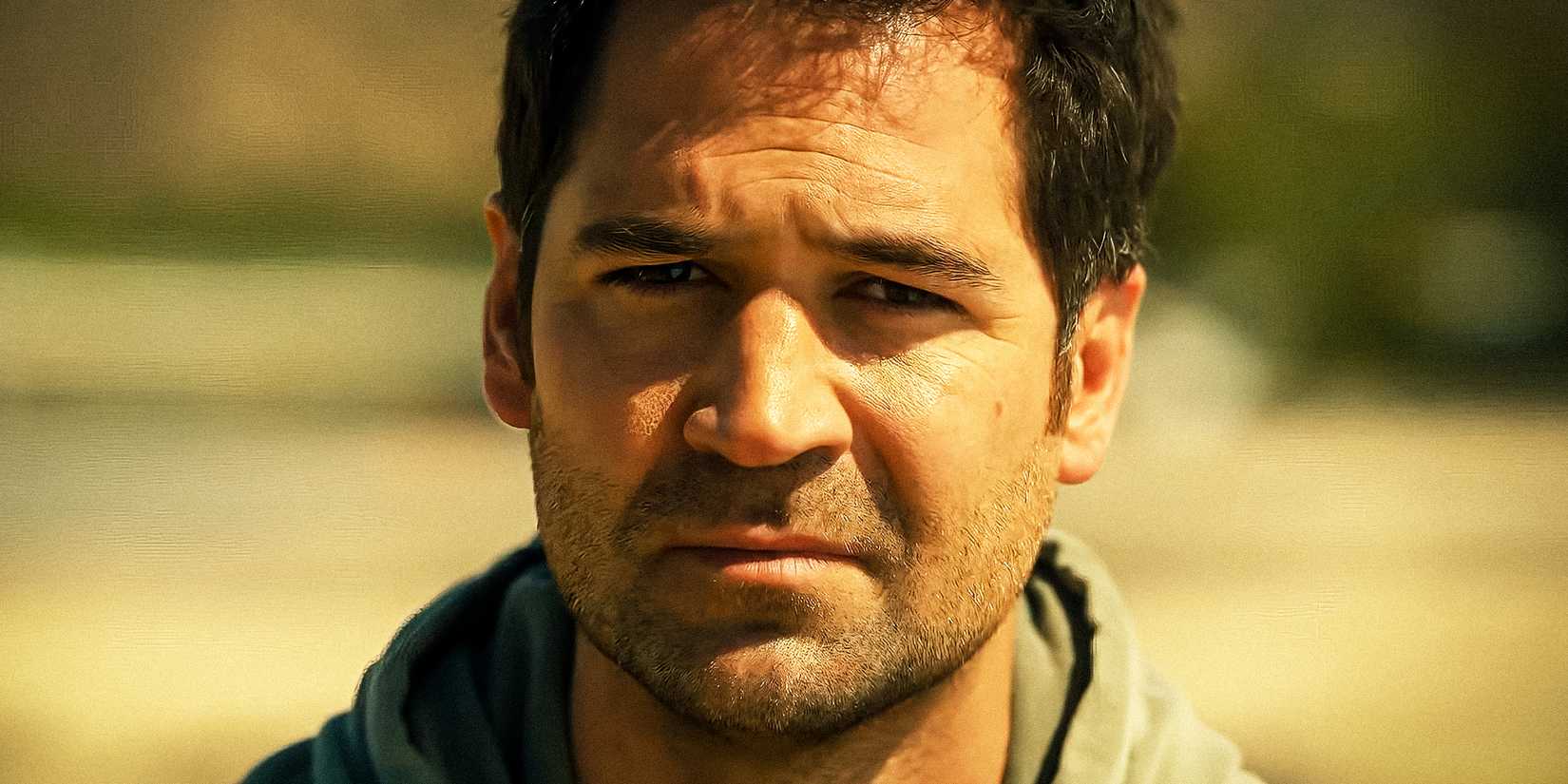 Mickey Haller sieht in „The Lincoln Lawyer“ verärgert aus