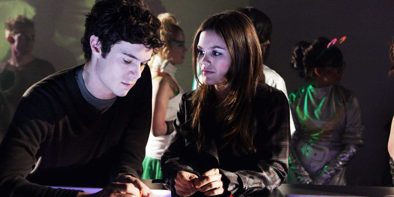 The OC Seth Cohen and Summer Roberts