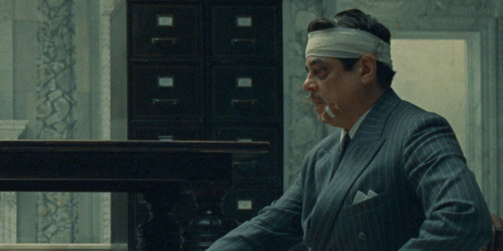 Exclusive Phoenician Scheme Image Is Wes Anderson’s Latest Fraught ...