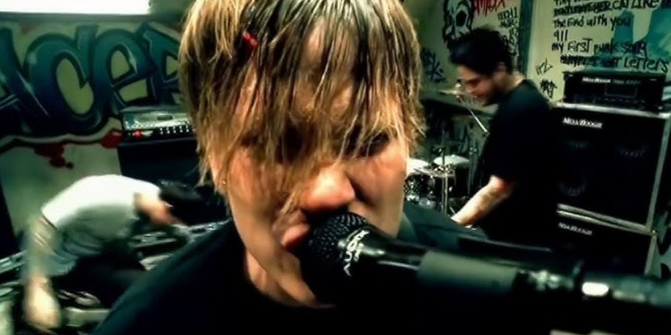 tom-delonge.jpg?w=1600&h=1200&