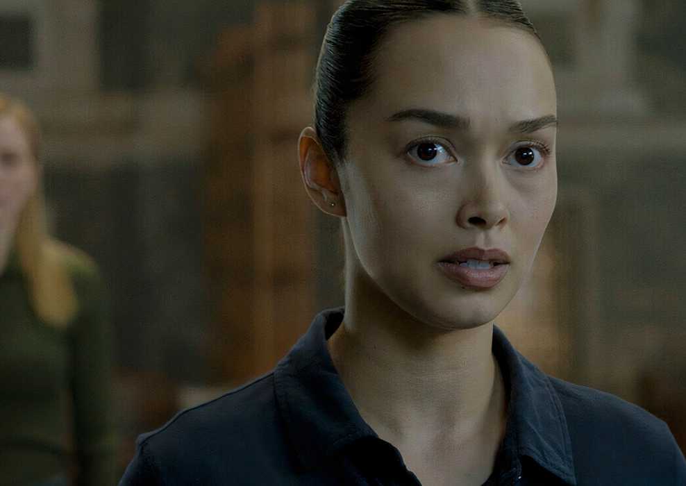 Vinessa Vidotto as Cameron Vo in FBI International