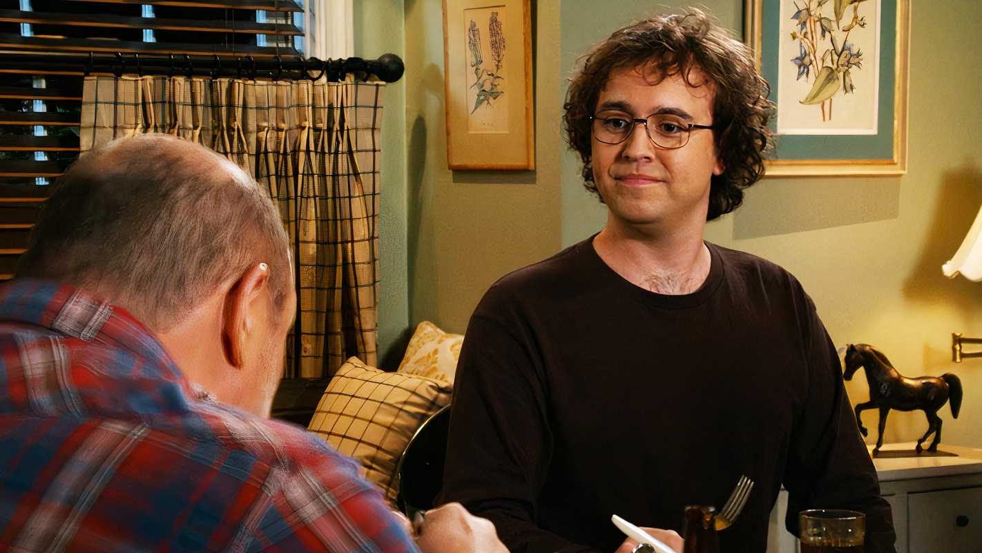 Will Sasso as Jim McAllister and Dougie Baldwin as Connor McAllister in Georgie & Mandy's First Marriage season 1, episode 21