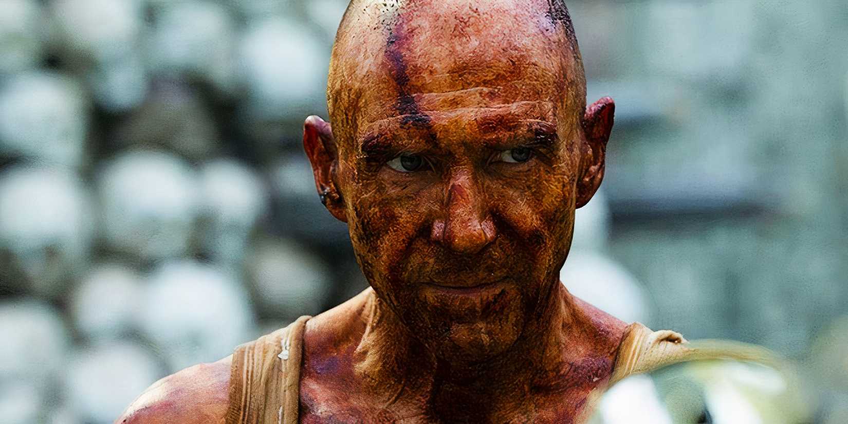 Ralph Fiennes as Dr. Kelson in 28 Years Later.