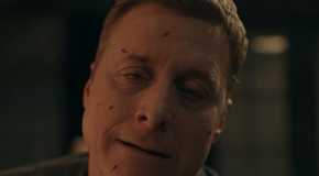 Alan Tudyk as Harry Vanderspeigle in Resident Alien