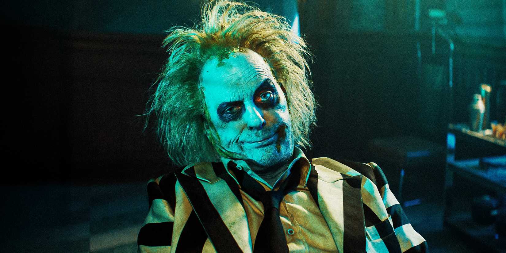 Beetlejuice Beetlejuice Betelgeuse looking sᴀssy
