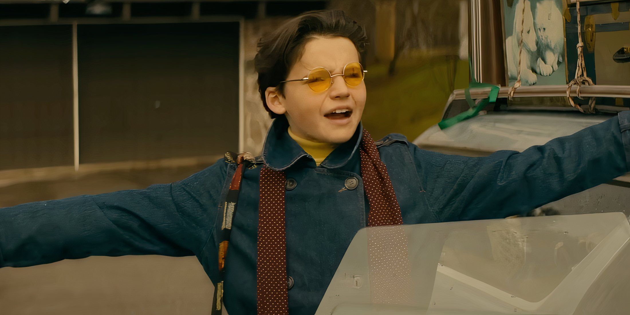 Benjamin Evan Ainsworth como Lester Smart em Tudo Vai Ficar Ótimo