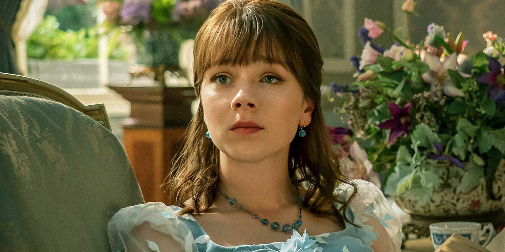 Claudia Jessie as Eloise Bridgerton in Bridgerton