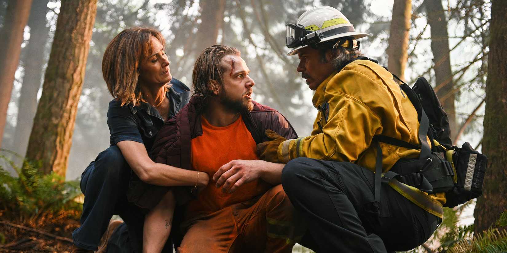 Diane Farr as Sharon Leone, Max Thieriot as Bode Leone and Billy Burke as Vince Leone in Fire Country