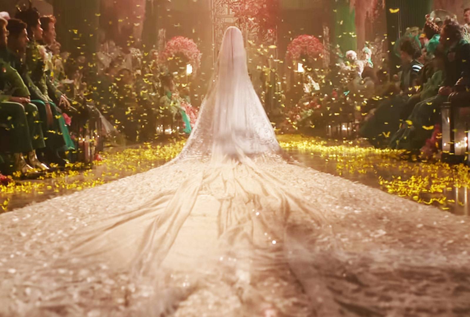 Glinda & Fiyero's Wedding In Wicked: For Good Trailer Looks Like A Copycat Of $239M Rom-Com Glinda & Fiyero's Wedding In Wicked: For Good Trailer Looks Like A Copycat Of $239M Rom-Com