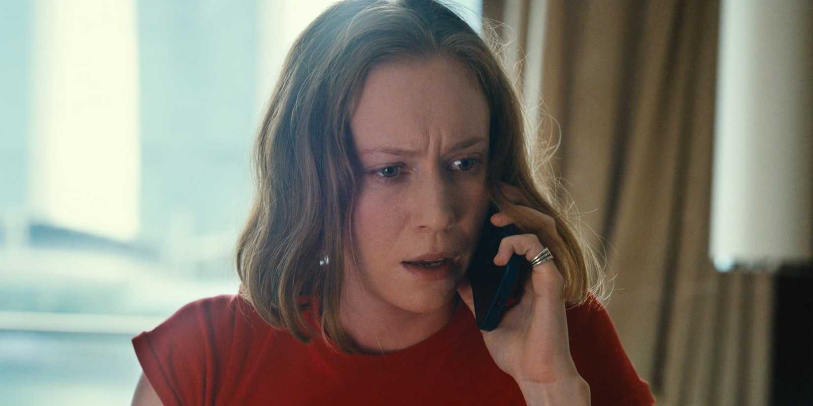 Hannah Einbinder como Ava Daniels em Hacks Temporada 4