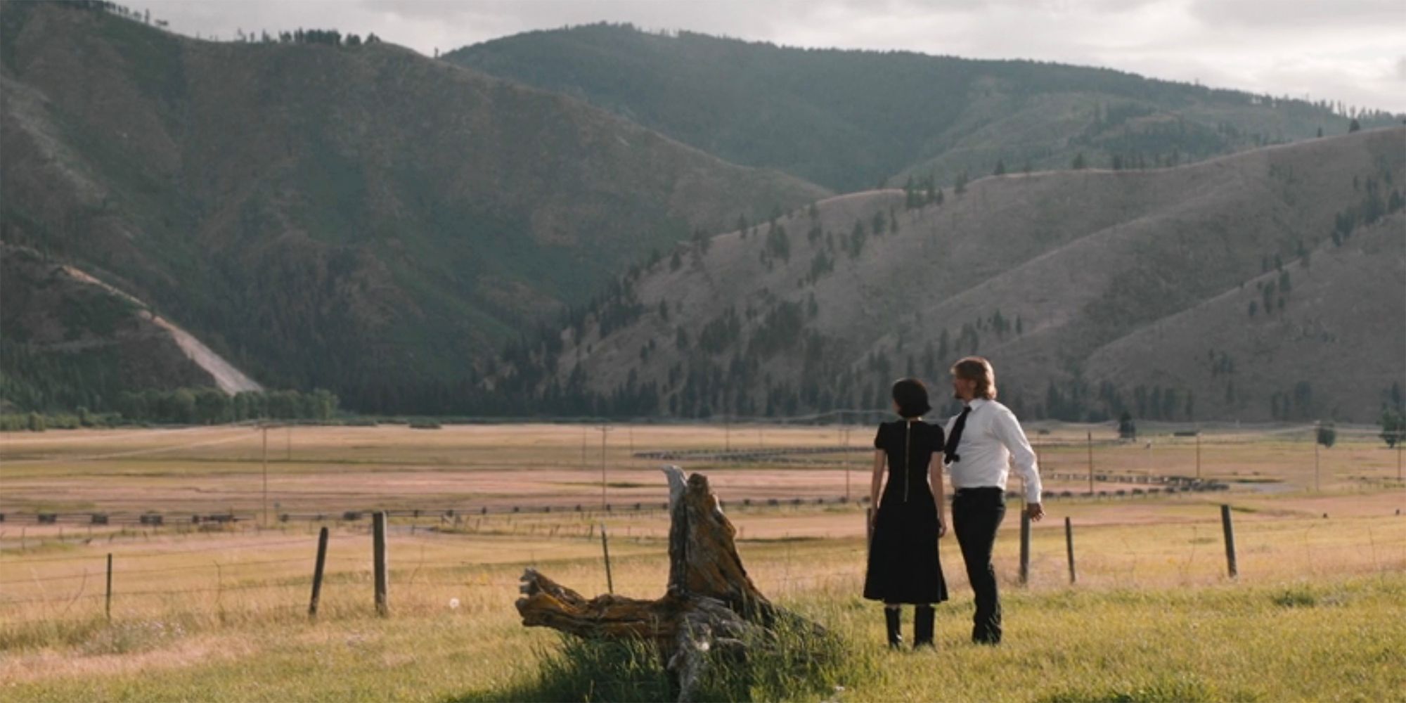 Kayce throwing his badge in Yellowstone season 5