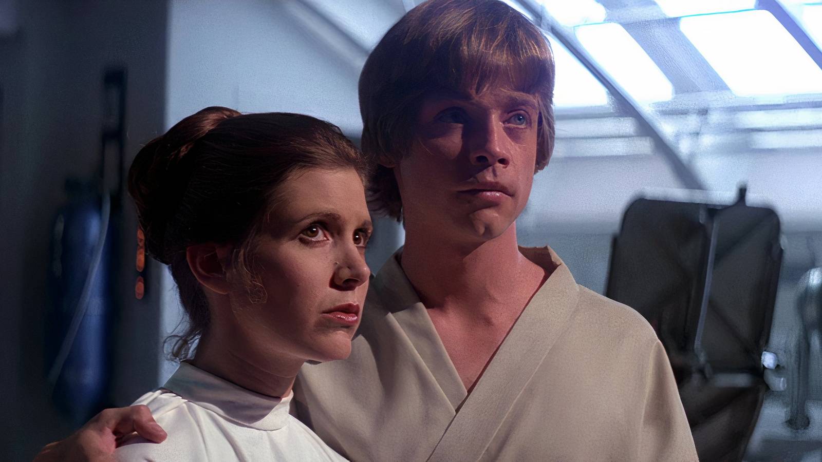Why Luke Skywalker Is Nearly Two Years Younger Than His Twin Sister ...