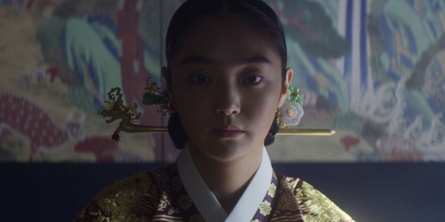The Queen of Joseon looking serious in Kingdom
