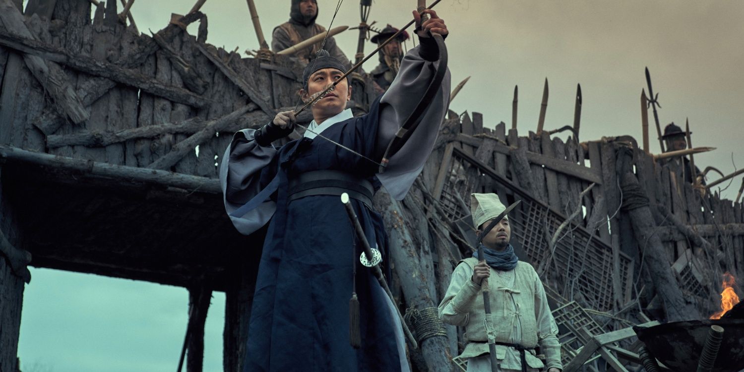 Lee Chang shooting an arrow