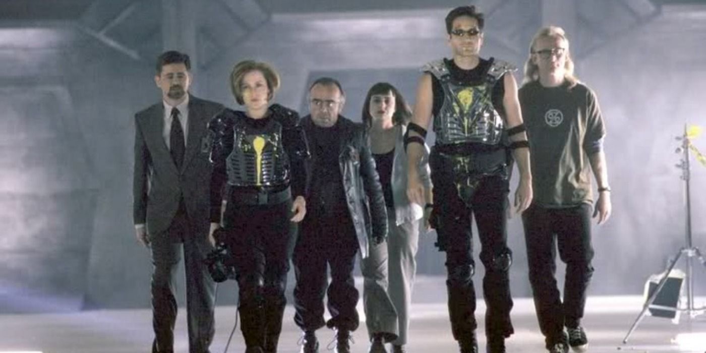 Mulder, Scully e os Lone Gunmen em The X-Files