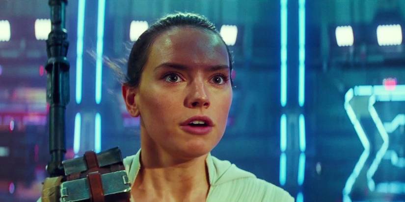 Rey looking surprised in The Rise of Skywalker