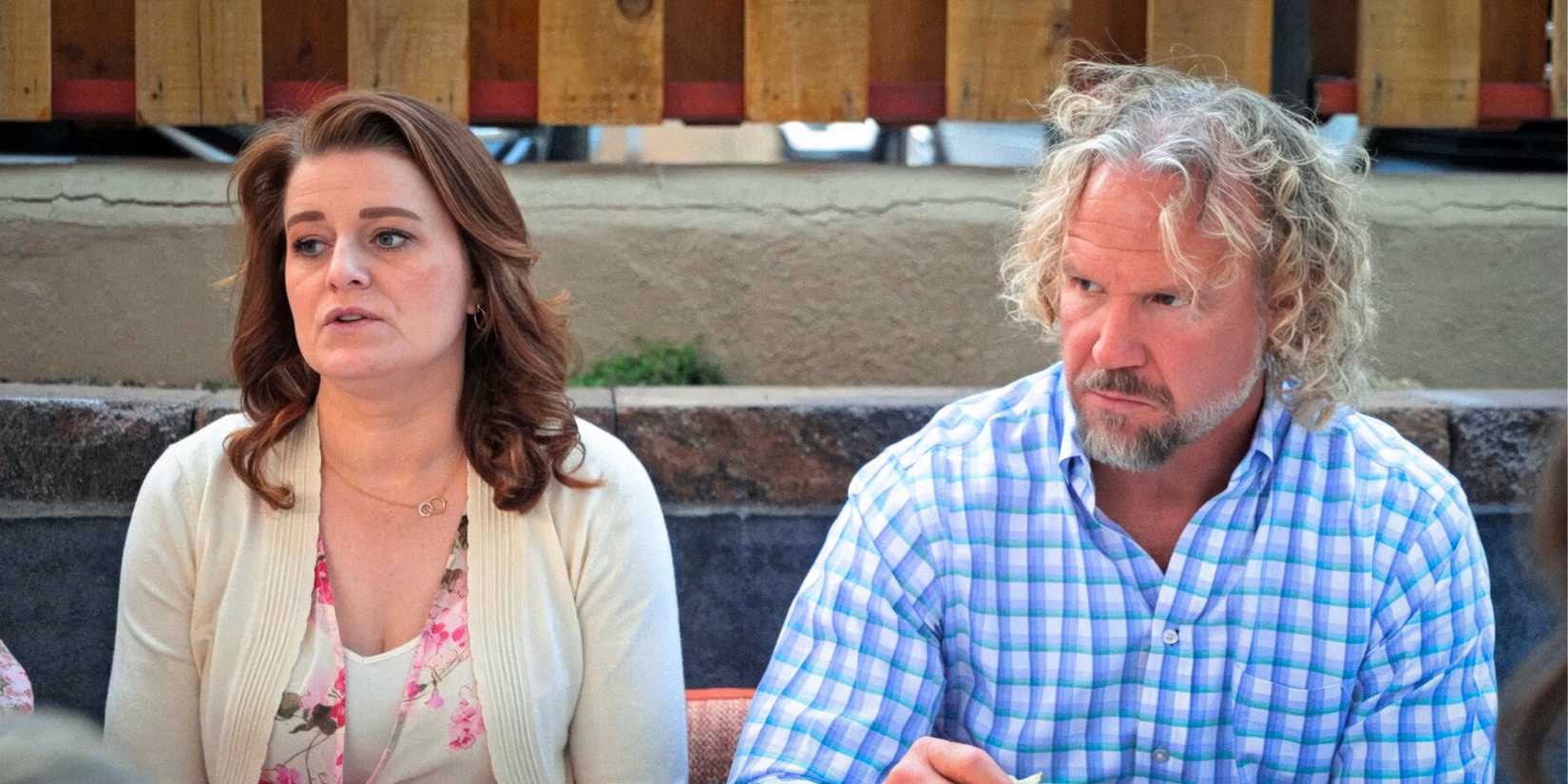 Kody e Robyn Brown sentados e visivelmente chateados.
