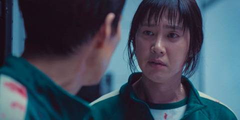 Hyun-ju (Park Sung-hoon) disconcerted in Squid Games Season 3 Ep 1