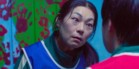 Sun-nyeo (Chae Gook-hee) with a wild look in Squid Games Season 3 Ep 2