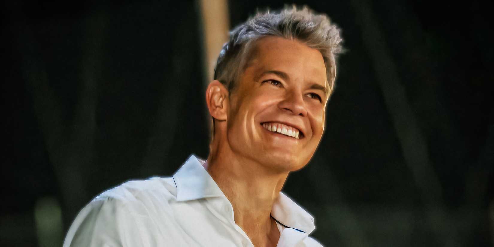Timothy Olyphant as Clark in Stick