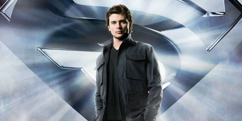 Tom Welling como Clark Kent na temporada 10 de Smallville