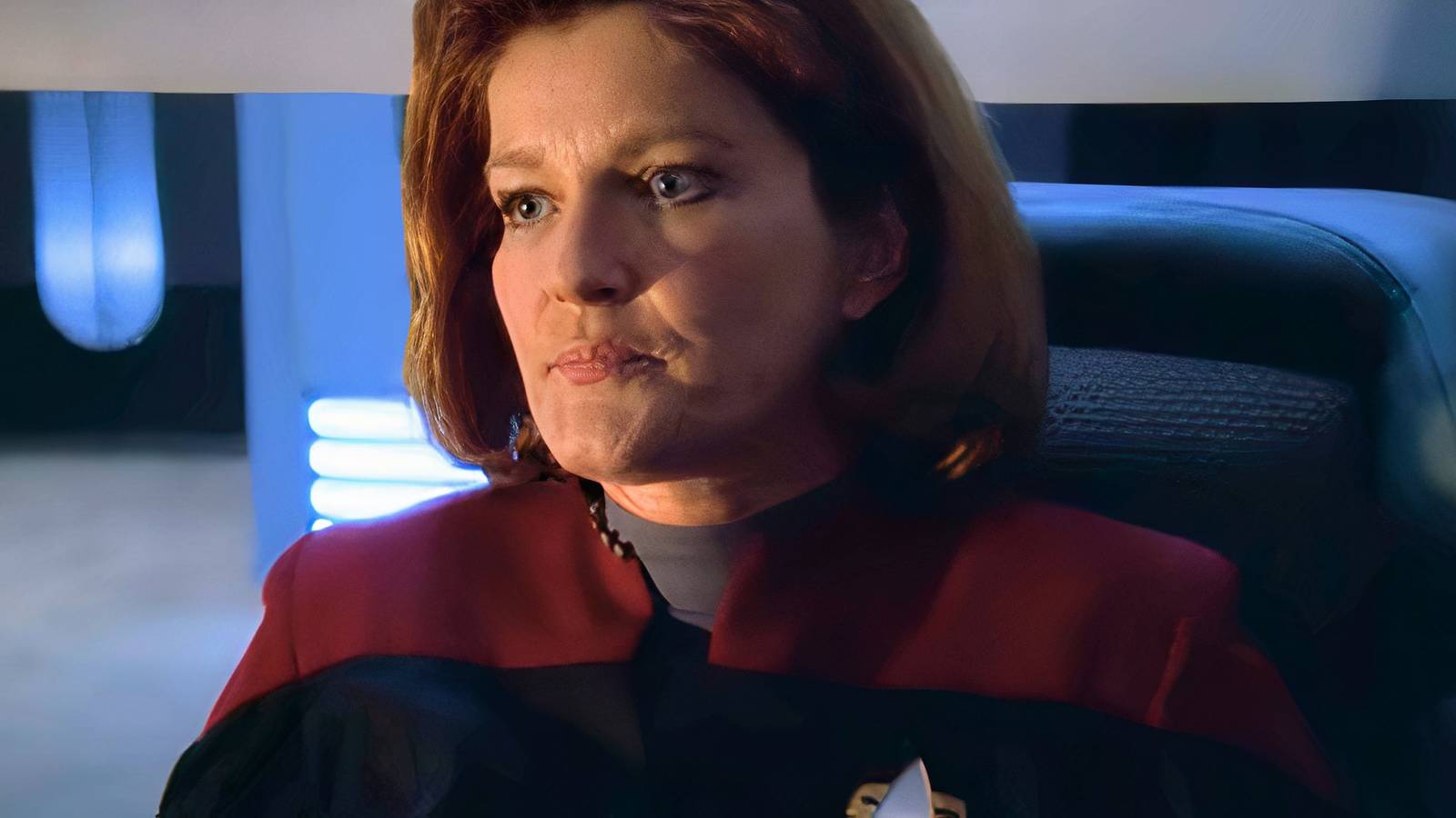 10 Mysteries Star Trek: Voyager's Sequel Must Answer