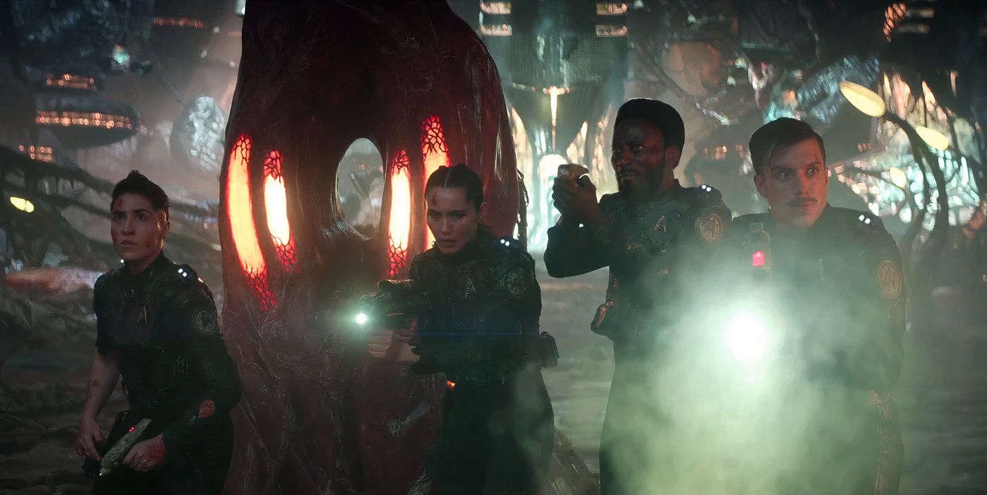 USS Enterprise Crew on Gorn ship
