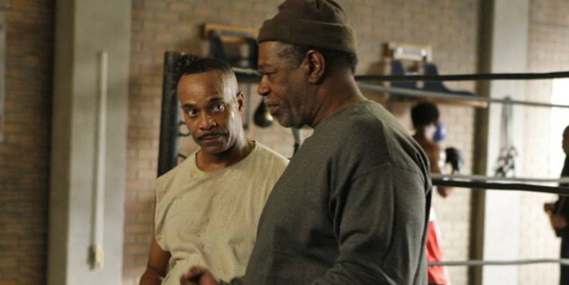 Vance with an old friend in a boxing gym in the NCIS episode Knockout