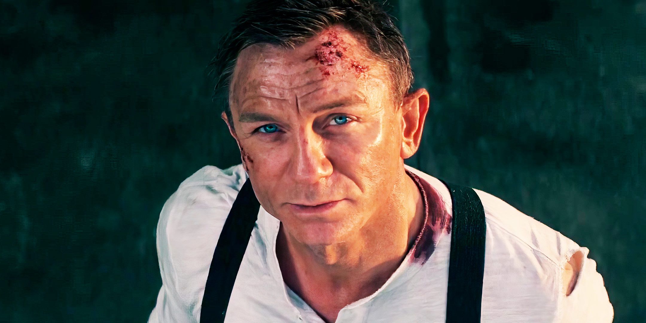 Daniel Craig con sguardo deciso alla fine di No Time to Die