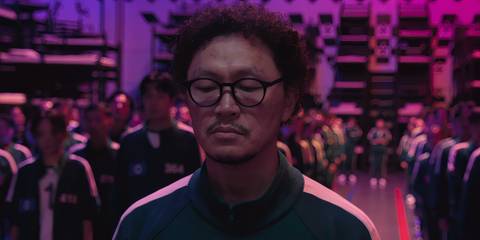 Young-sik about to vote in Squid Game season 2