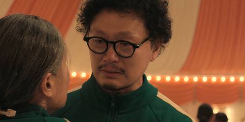 Young-sik looking down at his mother in Squid Game season 2