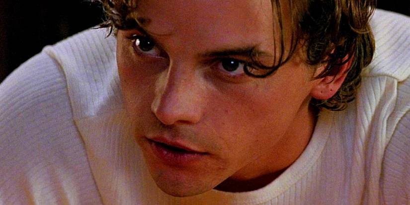 A close-up of Billy Loomis looking intently and creepily up at Sidney in Scream