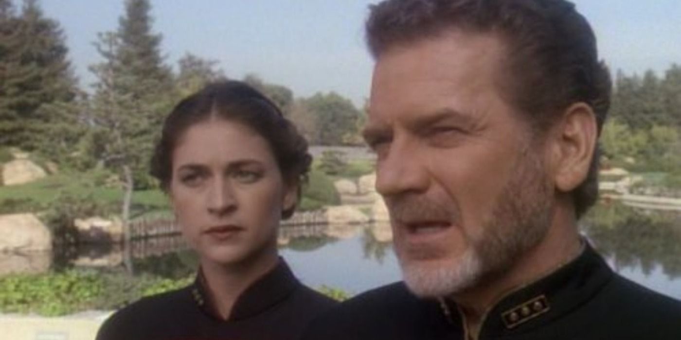 Admiral Leyton & Commander Benteen in Star Trek DS9