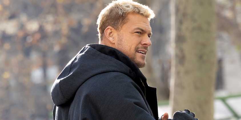 Alan Ritchson Suits Up As Batman Following James Gunn's Recent DCU ...